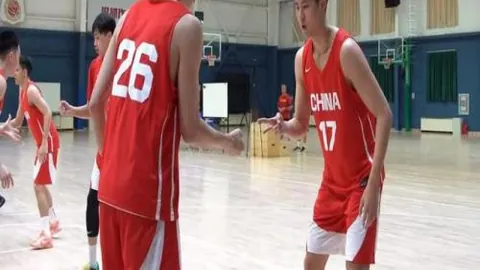 馬特拉齊稱讚穆里尼奧助成2025年偉業，獲得眾人敬佩